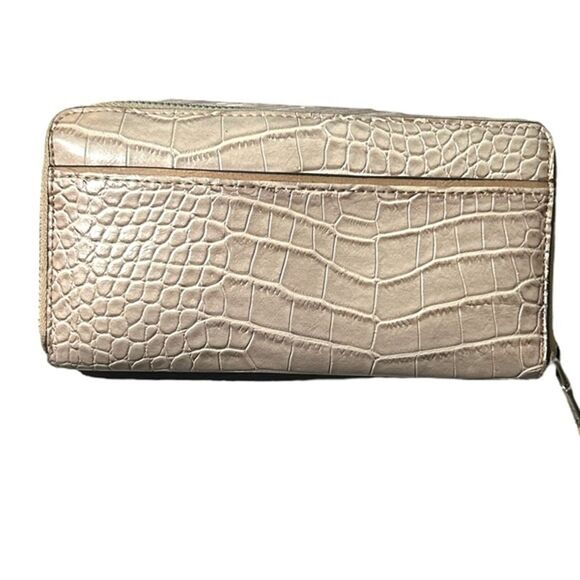 Dana Buchman Tan Croc Faux Leather Large Accordion Ziparound Continental Wallet - Picture 2 of 11